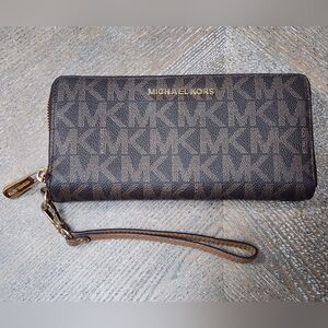 Michael Kors Jet Set Leather Large Zip Around Travel Wallet Brown Wristlet